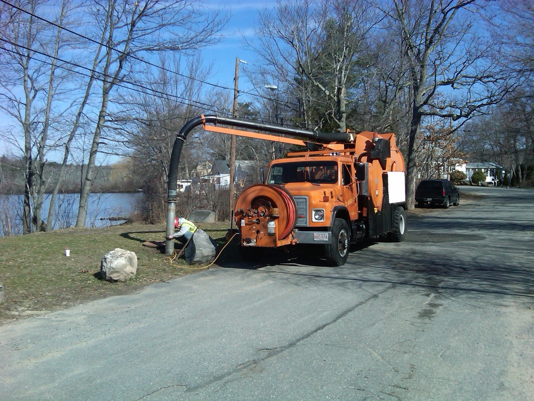 Tim Zanelli Excavating field operation 8